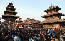 जात्रामय बन्यो भक्तपुर, बिस्केट जात्रामा हजारौँको भीड