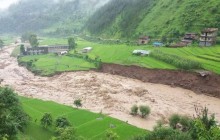 भूगिखोलाको बाढीले ११ लघु जलविद्युत आयोजनाको संरचना बगायो