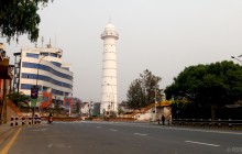 हेर्नुहोस् तस्विरमा निषेधाज्ञा भएसँगै काठमाडौंका सुनसान सडक, प्रहरीको बाक्लो चेकिङ