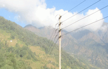 महाभारत र खानीखोलाका तेत्तीस सय घरमा विद्युत पुर्‍याइँदै