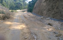 जलविद्युत् आयोजना भित्रिएसँगै गाउँमा  सडक
