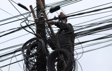 अव्यवस्थित तार हटाउन कामपाको निर्देशन