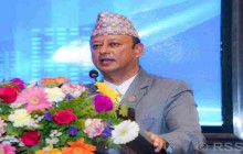 सरकार निजी क्षेत्रलाई सहज हुने गरी कानुन निर्माणमा लागेको छः मन्त्री खड्का